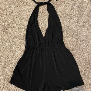 BRANDY MELVILLE BLACK JUMPER